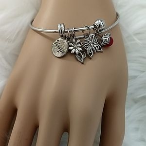 I Love Flowers Bangle Bracelet (Size Needed)